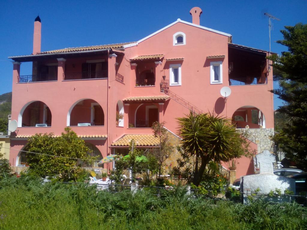 ליאפאדס Paradise House מראה חיצוני תמונה